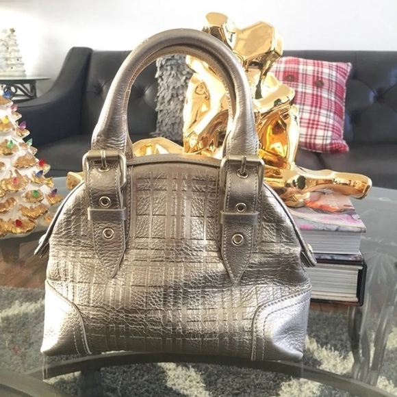 Burberry bag - Picture 2 of 12